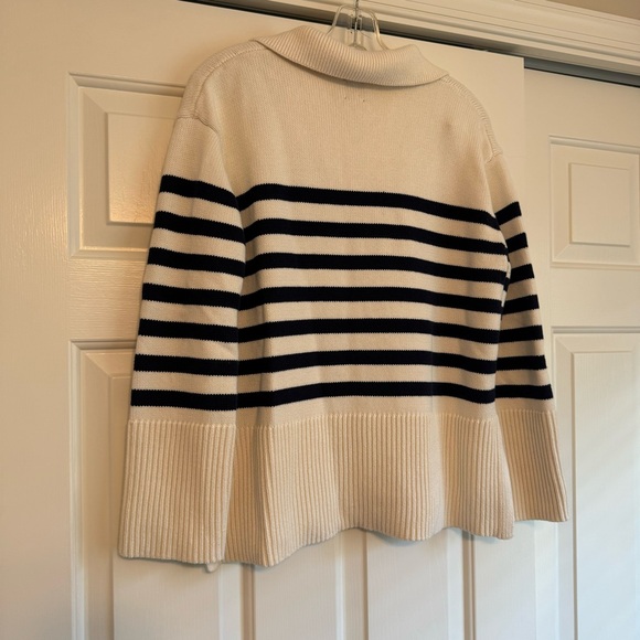 GAP 24/7 Split Hem Polo Sweater White W/Blue Stripes V Neckline W/Collar XS - Picture 9 of 10